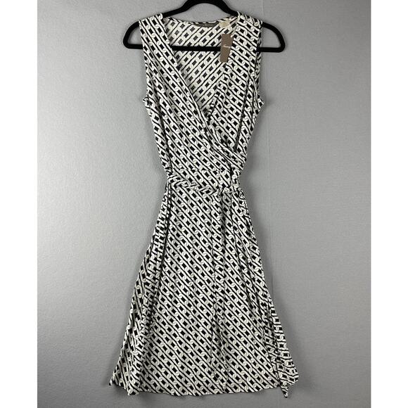 Tommy Bahama Dresses & Skirts - Tommy Bahama Silk Faux Wrap Dress Womens Small Midi Sleeveless Chain Print NWT